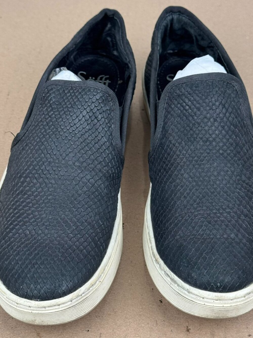 Söfft Somers Women's 9M Black Snake Embossed Leather Slip On Sneakers